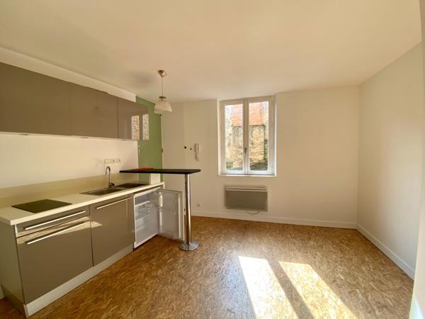 Appartement type I bis - HYPER CENTRE Poitiers (86000)