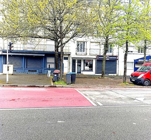 SAINT NAZAIRE -Local commercial hyper centre – Belle visibilité – 34 m² environ – Pas de droit au bail