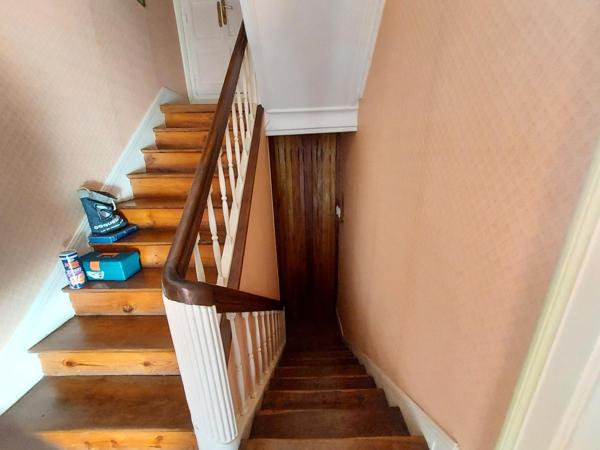 Maison à AIXE-SUR-VIENNE, 87700 - 25 pièces 278m²