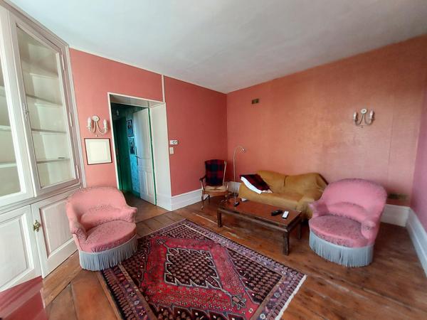 Maison à AIXE-SUR-VIENNE, 87700 - 25 pièces 278m²