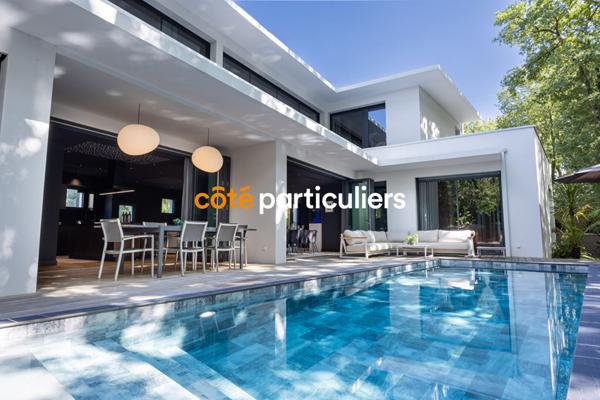 Vente Maison260 m² - 7 Pièces - NANTES (44000)