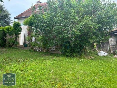 Maison à louer 3 pièces 101m² Crissey (71530)