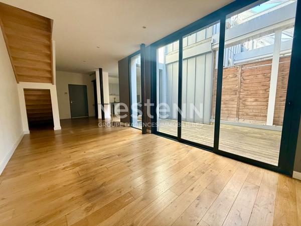 Bordeaux Quai // Cours du Medoc Grand Appartement en duplex + cave + parking