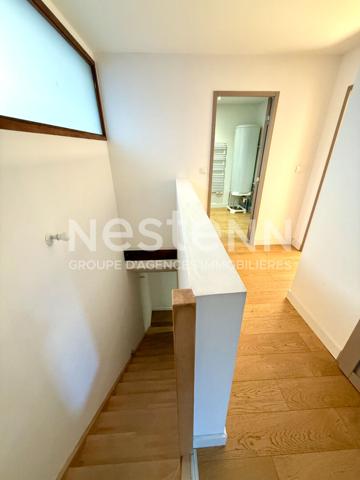 Bordeaux Quai // Cours du Medoc Grand Appartement en duplex + cave + parking