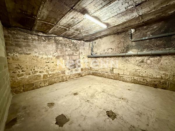 Bordeaux Quai // Cours du Medoc Grand Appartement en duplex + cave + parking