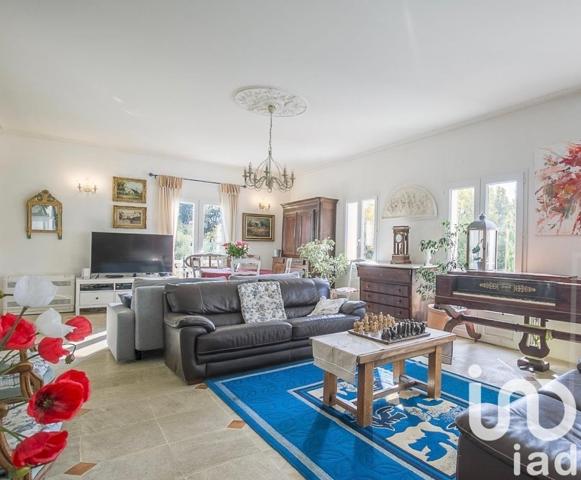 Maison de campagne 10 pièces de 284 m² à Manosque (04100)