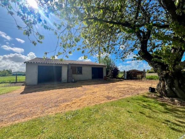 🏡 Maison familiale 7 pièces – 186 m² – Plain-pied – Terrain arboré de 2200 m² – AIRVAULT (Barroux)
