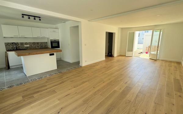 Maison à vendre    4 pièces •  La Rochelle