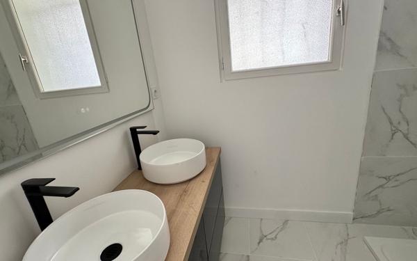 Maison à vendre    4 pièces •  La Rochelle