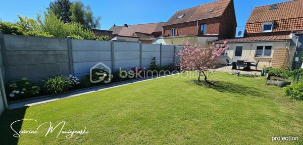 ✨ PÉPITE À LILLERS – MAISON SEMI-INDIVIDUELLE RÉNOVÉE ✨

📍 Située sur la commune prisée de Lillers, venez découvrir cette jolie maison semi individuelle de 95 m²,
  rénovée avec goût, où il ne vous reste plus qu’à poser vos meuble, bâtie sur un parcelle de 270 m².

🏡 Descriptif intérieur :
Dès l’entrée, vous serez séduits par une atmosphère chaleureuse et moderne.

🔹 Un salon séjour lumineux de 32 m² 🛋️
🔹Une cuisine équipée récente de 20 m² 🍽️
🔹 Une spacieuse salle de bain avec douche + baignoire 9m² 🛁
🔹 Une lingerie/cellier de 6 m²
🔹 Un WC indépendant
🔹 Une cave

🛏️ À l’étage :
🔹Un palier desservant les chambres et un placard 
🔹2 chambres de 10 m² et 11 m²
🔹 Une troisième chambre de 15 m² au sol aménagée dans les combles

🌿 Extérieurs :

🔹 Une belle terrasse spacieuse de 35 m² ☀️
🔹Un jardin clos
🔹 Un abri de jardin 
🔹2 places de stationnement privatives avec la possibilité de créer un carport

⭐ Les + qui font la différence :
✔ Maison entièrement rénovée
✔ Décoration soignée et actuelle
✔ Menuiseries récentes + double vitrage avec volets électriques
✔ Chauffage gaz + poêle à granulés récent
✔ Assainissement collectif conforme
✔ Exposition plein sud 🌞
✔ Taxe foncière : 850 €
✔DPE : D     GES : D

💥 Une véritable pépite sur le secteur de Lillers !
📞 Ne laissez pas passer cette opportunité, elle ne restera pas longtemps sur le marché