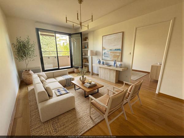 APPARTEMENT  F3  DE 56 M2 A ORLEANS 