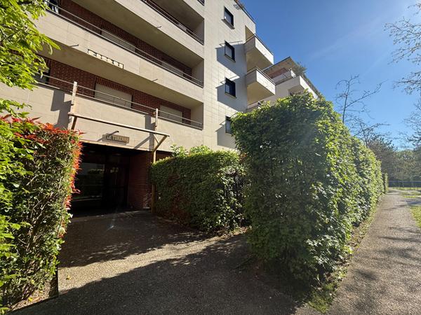 APPARTEMENT  F3  DE 56 M2 A ORLEANS 