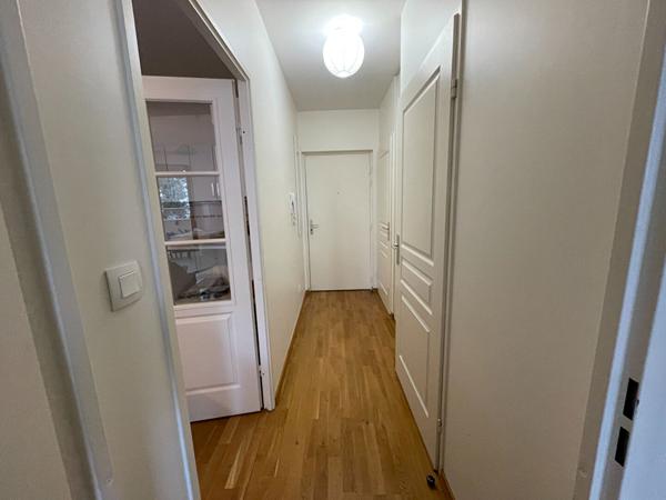 APPARTEMENT  F3  DE 56 M2 A ORLEANS 