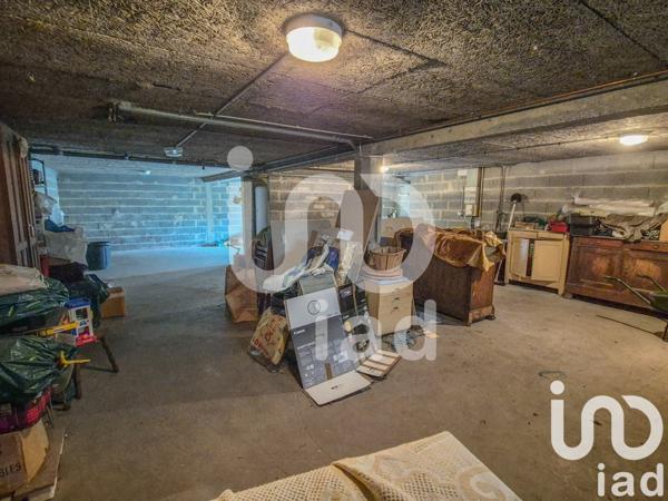 Maison traditionnelle 4 pièces de 86 m² à Aubergenville (78410)