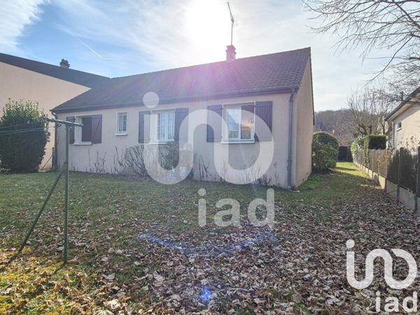 Maison traditionnelle 4 pièces de 86 m² à Aubergenville (78410)