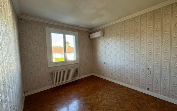 Maison à vendre    5 pièces •  Saint-Astier