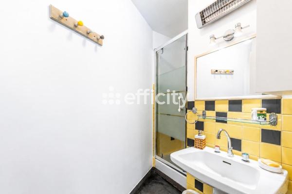 Maison
         6 pièces
        - 140 m² Exclusivité 978 500 € *