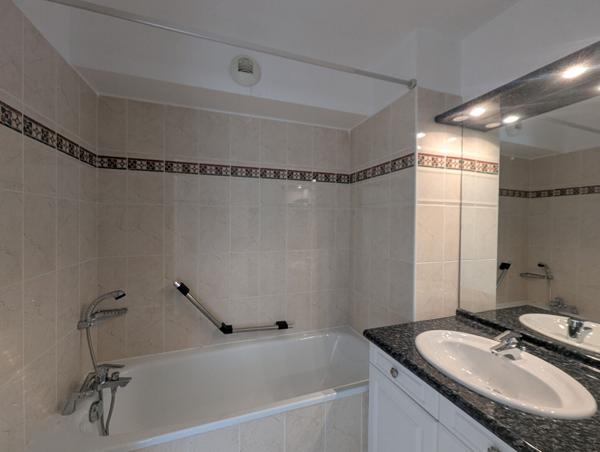 MAISONS-LAFFITTE - Appartement 3 ,pièces de 67 M² + Cave + Parking en sous-sol. , Maisons laffitte MAISONS-LAFFITTE - Appartement 3 ,pièces de 67 M² + Cave + Parking en sous-sol. , Maisons laffitte