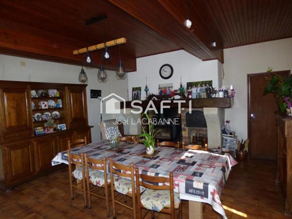Maison de caractère de 250 m², au calme, 5 chambres, dépendances, terrain de 2 731 m²
