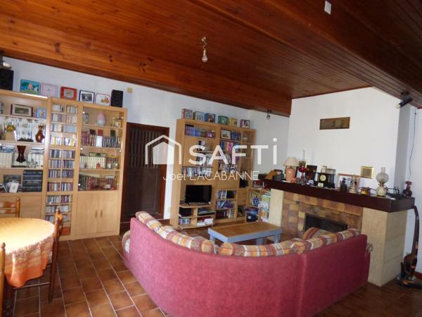 Maison de caractère de 250 m², au calme, 5 chambres, dépendances, terrain de 2 731 m²