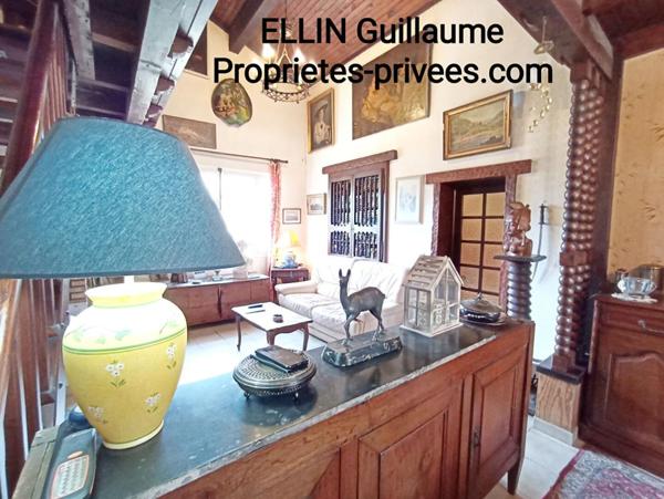 Mas 3 faces 128M2 à rénover 5000m2 terrain