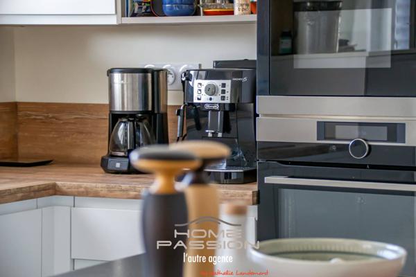 VAUX-SUR-MER  MAISON CONTEMPORAINE AVEC PISCINE - PROCHE COMMERCES ET PLAGE