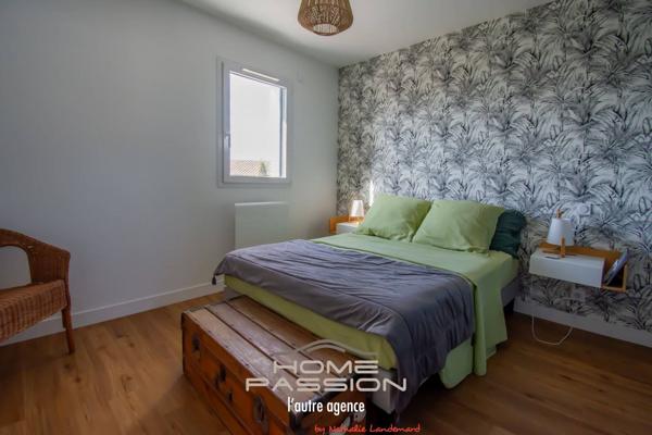 VAUX-SUR-MER  MAISON CONTEMPORAINE AVEC PISCINE - PROCHE COMMERCES ET PLAGE