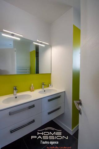 VAUX-SUR-MER  MAISON CONTEMPORAINE AVEC PISCINE - PROCHE COMMERCES ET PLAGE