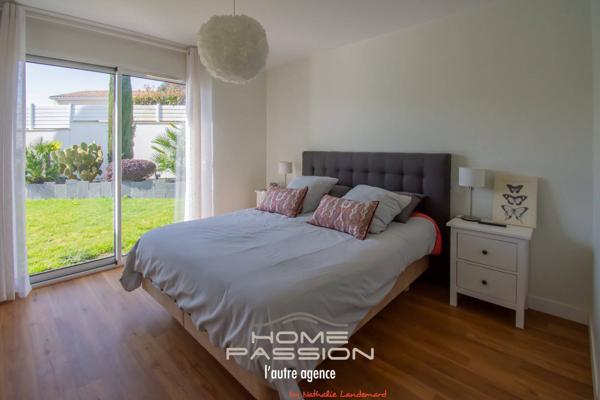 VAUX-SUR-MER  MAISON CONTEMPORAINE AVEC PISCINE - PROCHE COMMERCES ET PLAGE