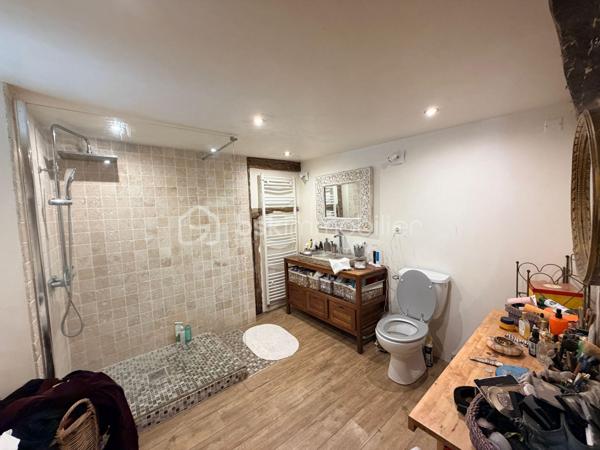 Corps de ferme de 192 m²