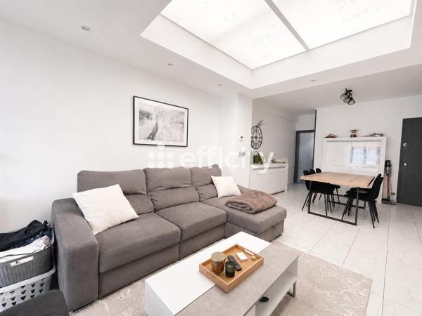 Maison
         4 pièces
        - 98 m² Exclusivité 199 000 € *