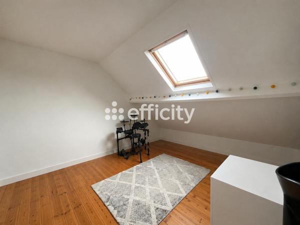 Maison
         4 pièces
        - 98 m² Exclusivité 199 000 € *