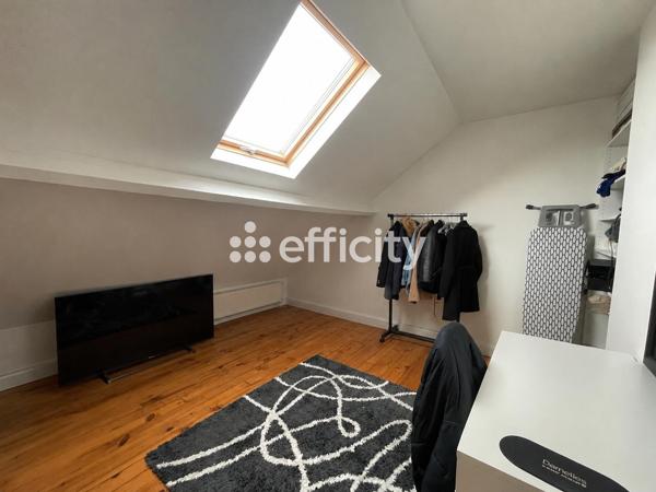 Maison
         4 pièces
        - 98 m² Exclusivité 199 000 € *