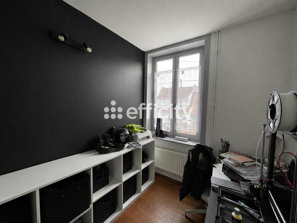 Maison
         4 pièces
        - 98 m² Exclusivité 199 000 € *