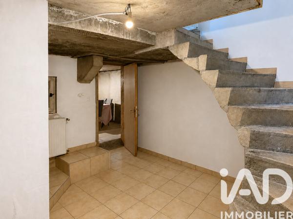 Maison à vendre 5 pièces 101 m² Saint-Martin-Belle-Roche
