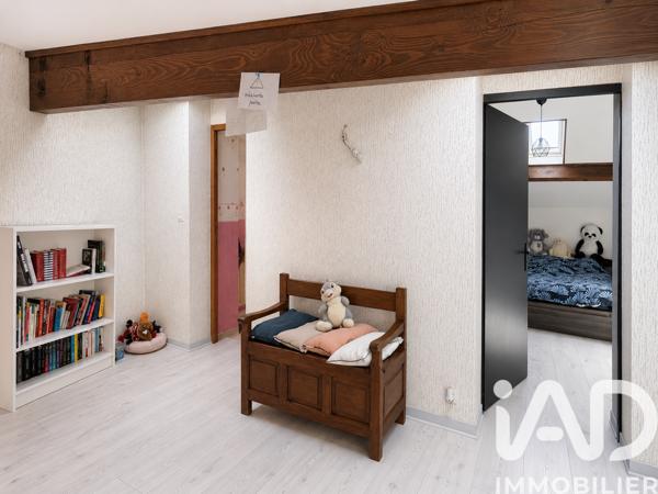 Maison à vendre 5 pièces 101 m² Saint-Martin-Belle-Roche