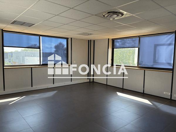 Location Local commercial 1 pièce 68 m² - 244 RUE CLAUDE FRANCOIS Montpellier 34080