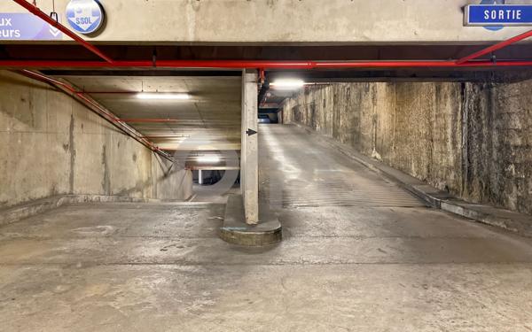 Stationnement à vendre    11 m2 Paris 19