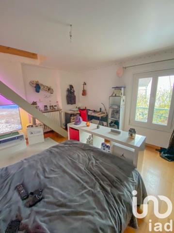 Longère 8 pièces de 219 m² à Pommeuse (77515)