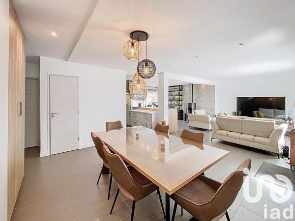 Maison à vendre 7 pièces 180 m² Chevry-Cossigny