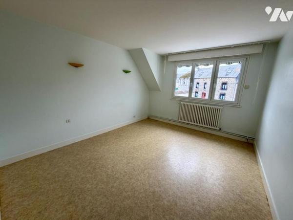 Maison en centre bourg avec garage et jardin