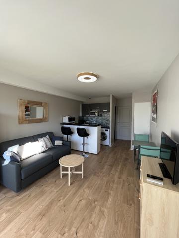 Appartement
                                                                                                                                                                                                                                                                                                                        1 pièce(s)                                                                                                                                                                                                                                                                                                                              25  m²