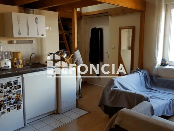 Location Studio meublé 21.36 m² - 12 RUE DU QUAI Lille 59000