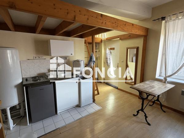 Location Studio meublé 21.36 m² - 12 RUE DU QUAI Lille 59000