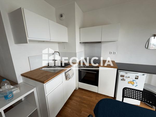 Location Appartement 2 pièces 37.3 m² - RUE MARECHAL DELATTRE DE TASSIGNY Arras 62000