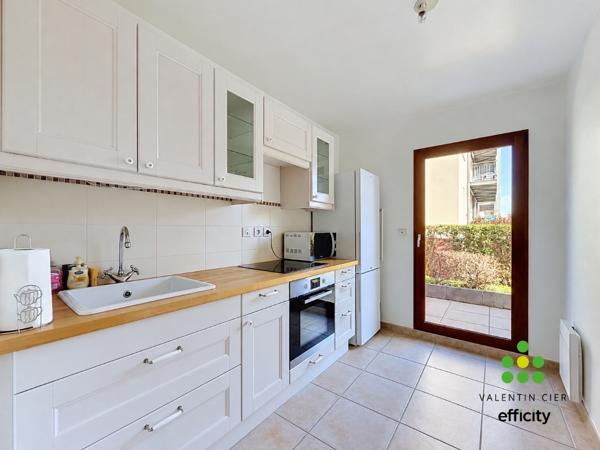 Appartement
         2 pièces
        - 49 m² Exclusivité 125 000 €*