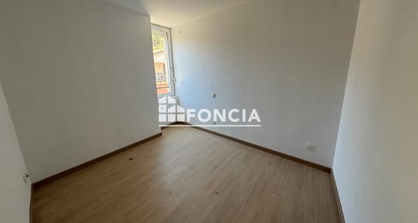 Location Appartement 4 pièces 64.55 m² - Soyons 07130
