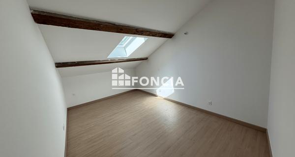 Location Appartement 4 pièces 64.55 m² - Soyons 07130