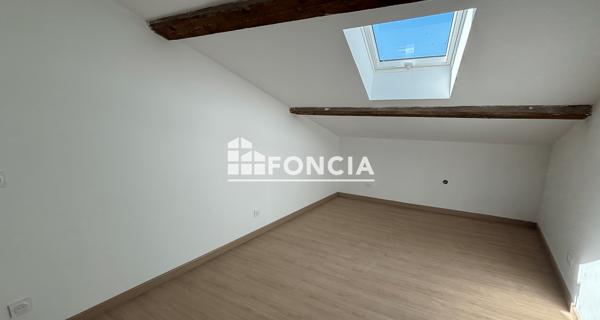Location Appartement 4 pièces 64.55 m² - Soyons 07130