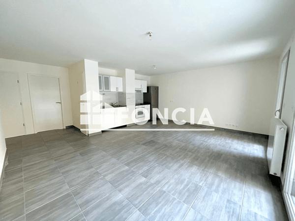Location Appartement 4 pièces 85.78 m² - 70 RUE DE VERSOIX Ferney - Voltaire 01210